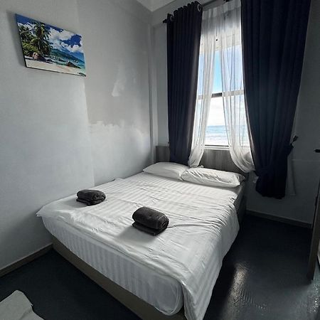 The Room Inn - Pasir Panjang Кампунг-Куала-Бесут Экстерьер фото